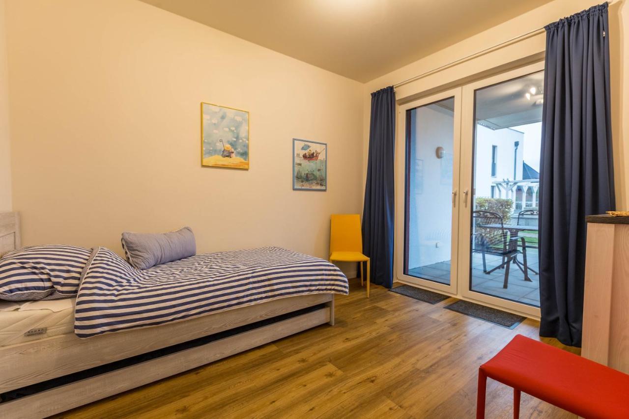 Ferienwohnung Buesumperle Rot Luaran gambar